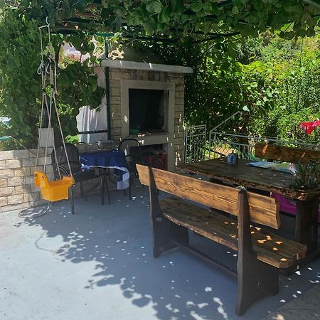 Apartments Villa Antony 2 درفينيك المظهر الخارجي الصورة