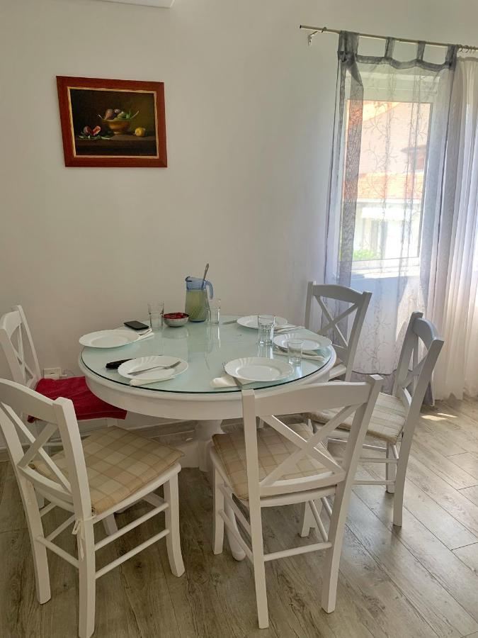 Apartments Villa Antony 2 درفينيك المظهر الخارجي الصورة