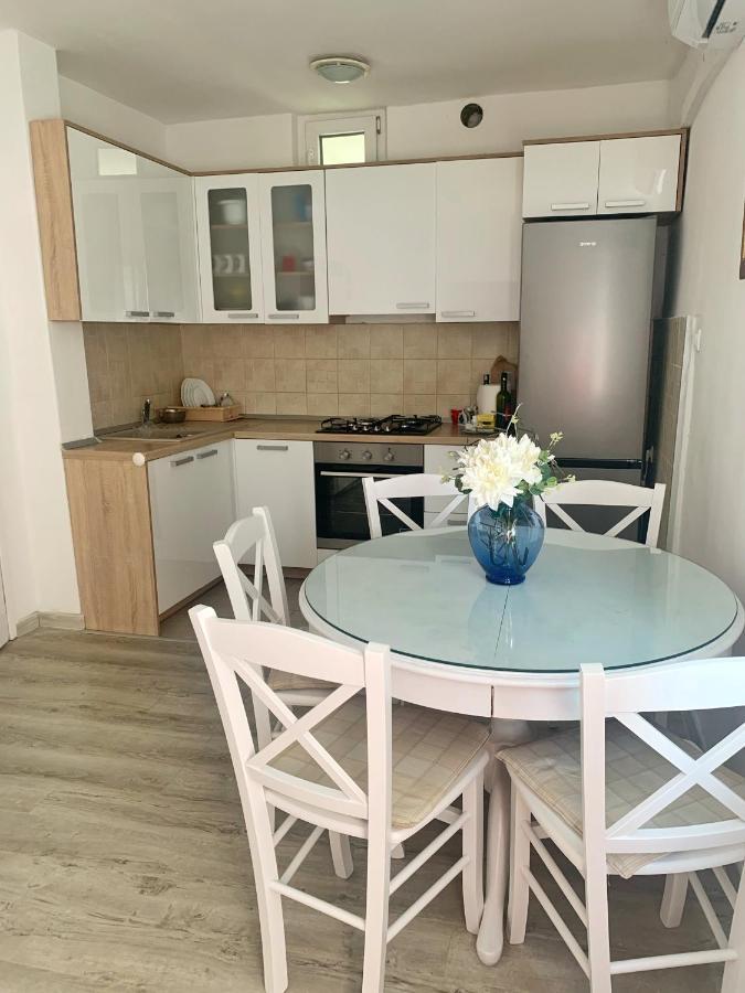 Apartments Villa Antony 2 درفينيك المظهر الخارجي الصورة