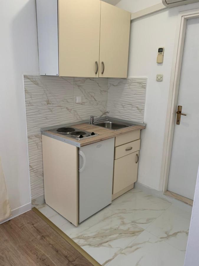 Apartments Villa Antony 2 درفينيك المظهر الخارجي الصورة